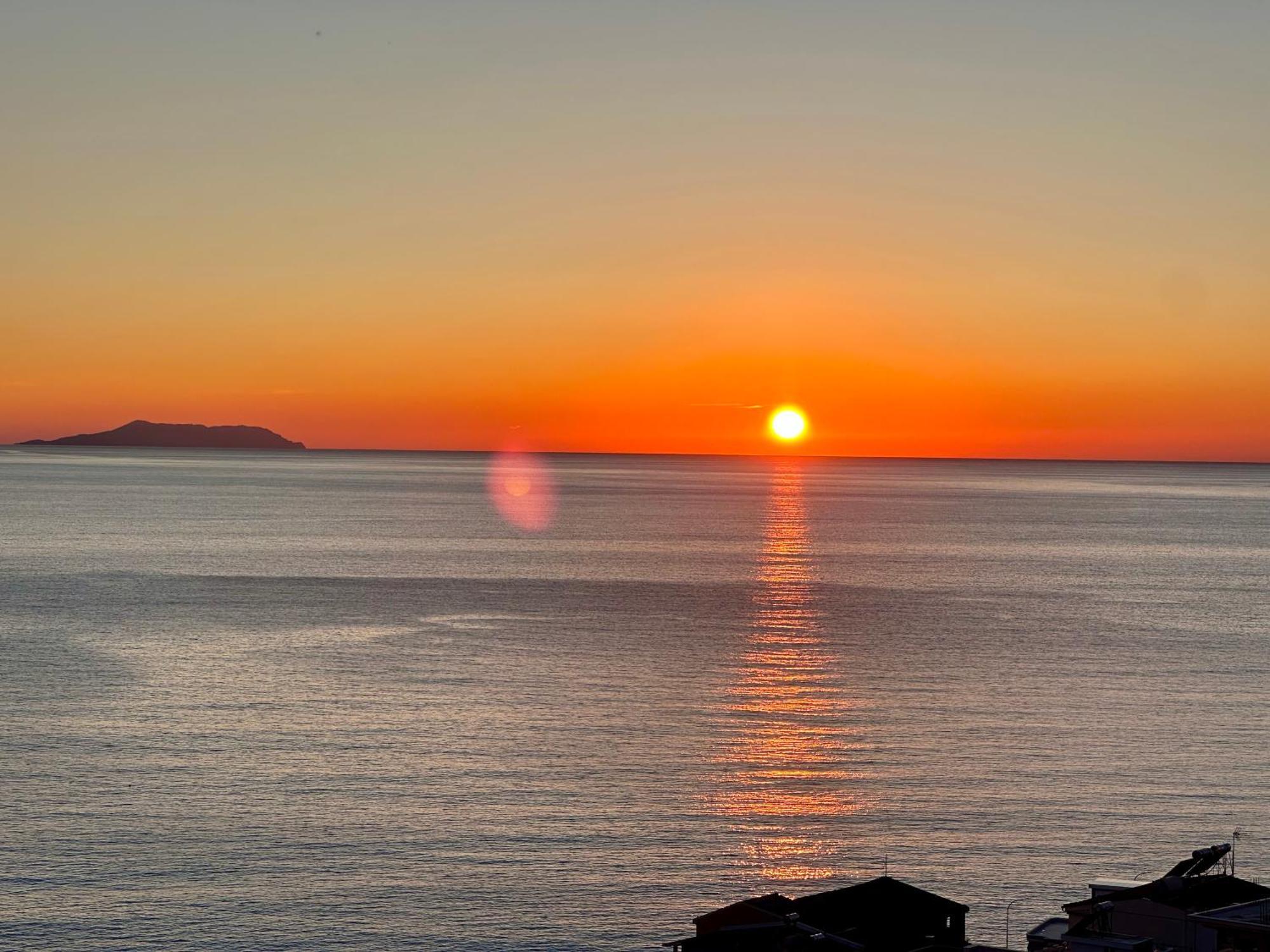 Roumers Himara Himare Exterior foto