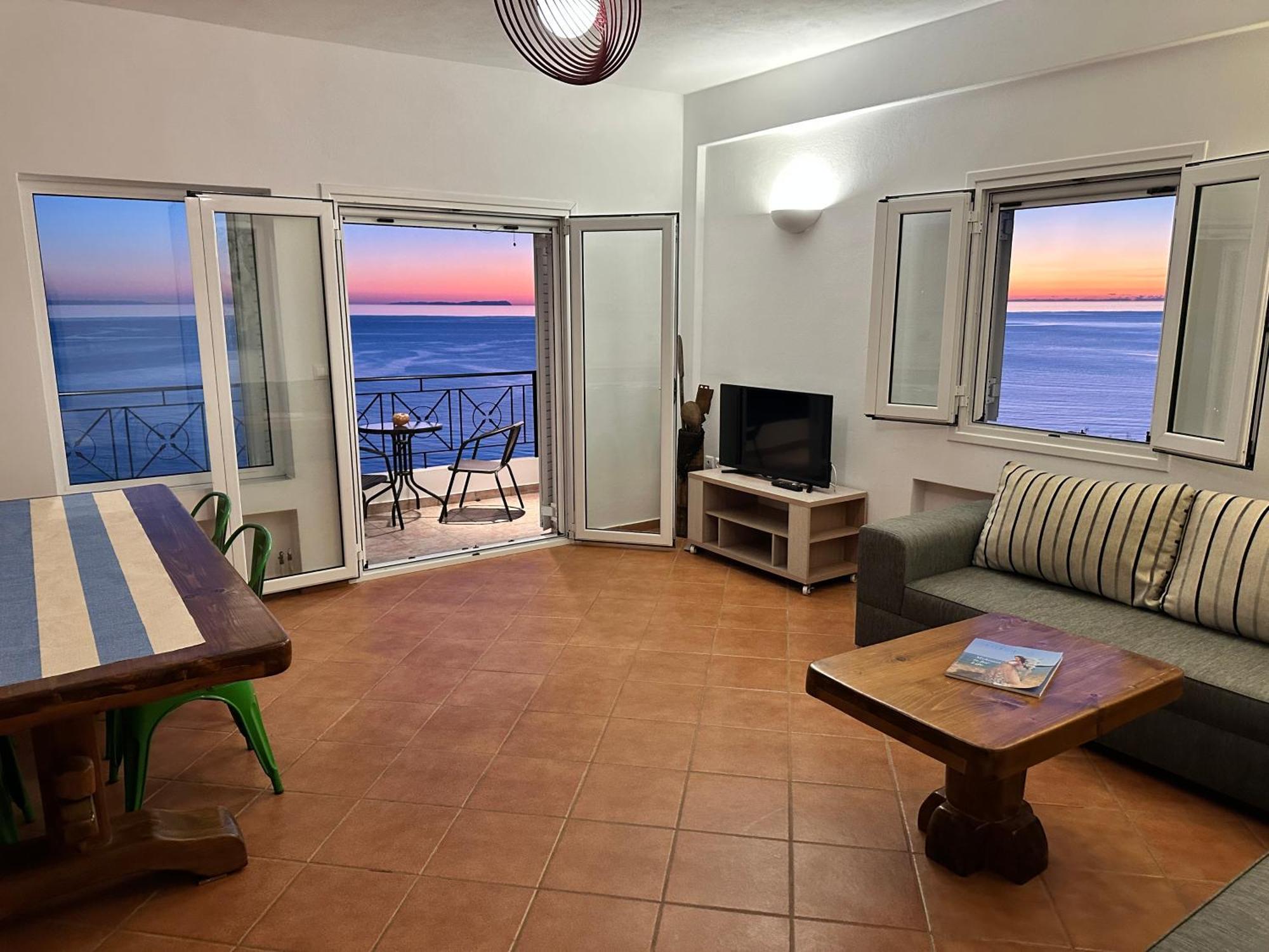 Roumers Himara Himare Exterior foto