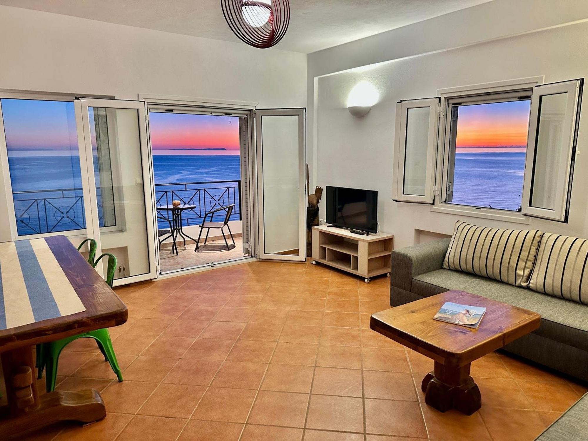Roumers Himara Himare Exterior foto