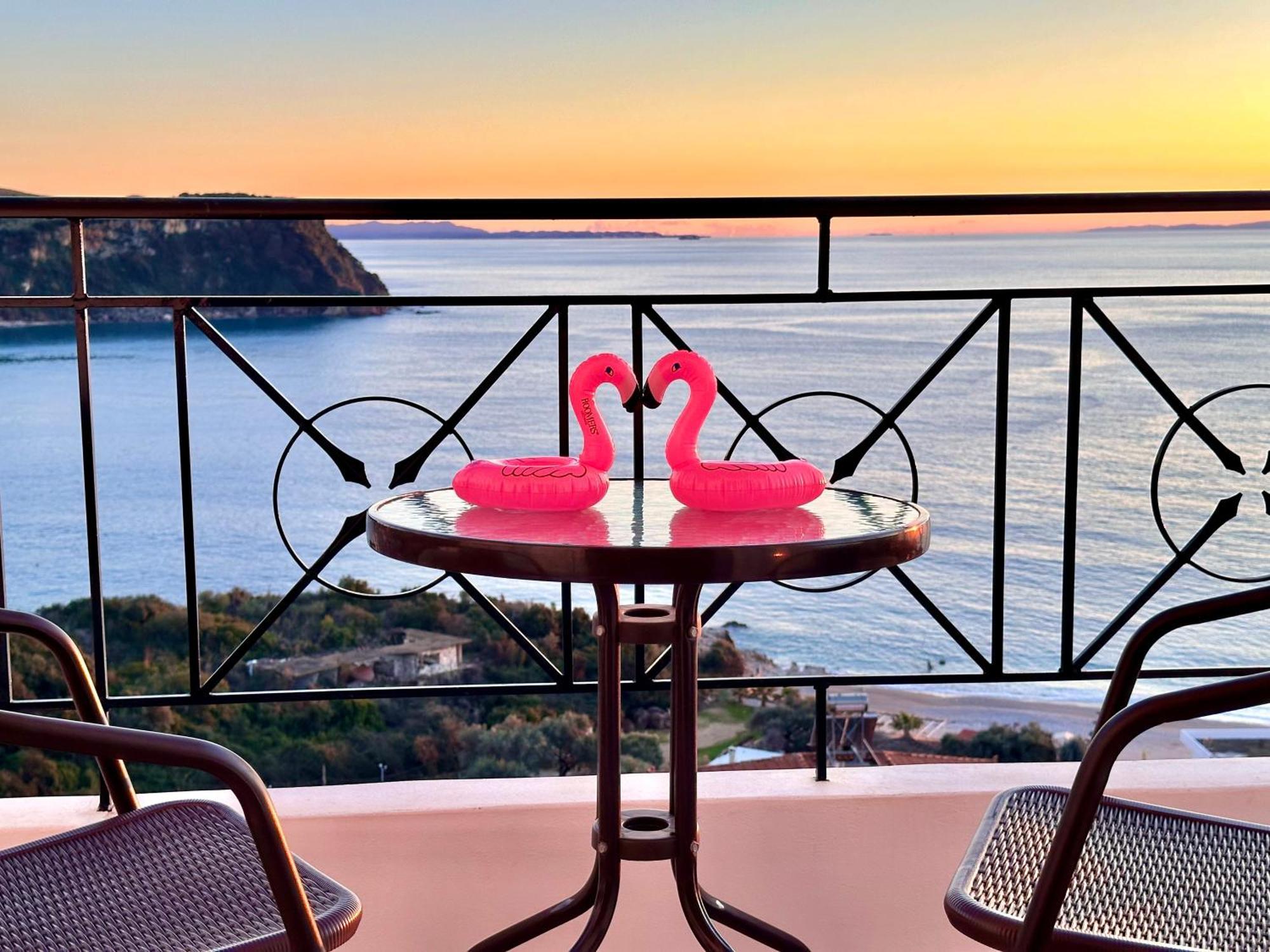 Roumers Himara Himare Exterior foto