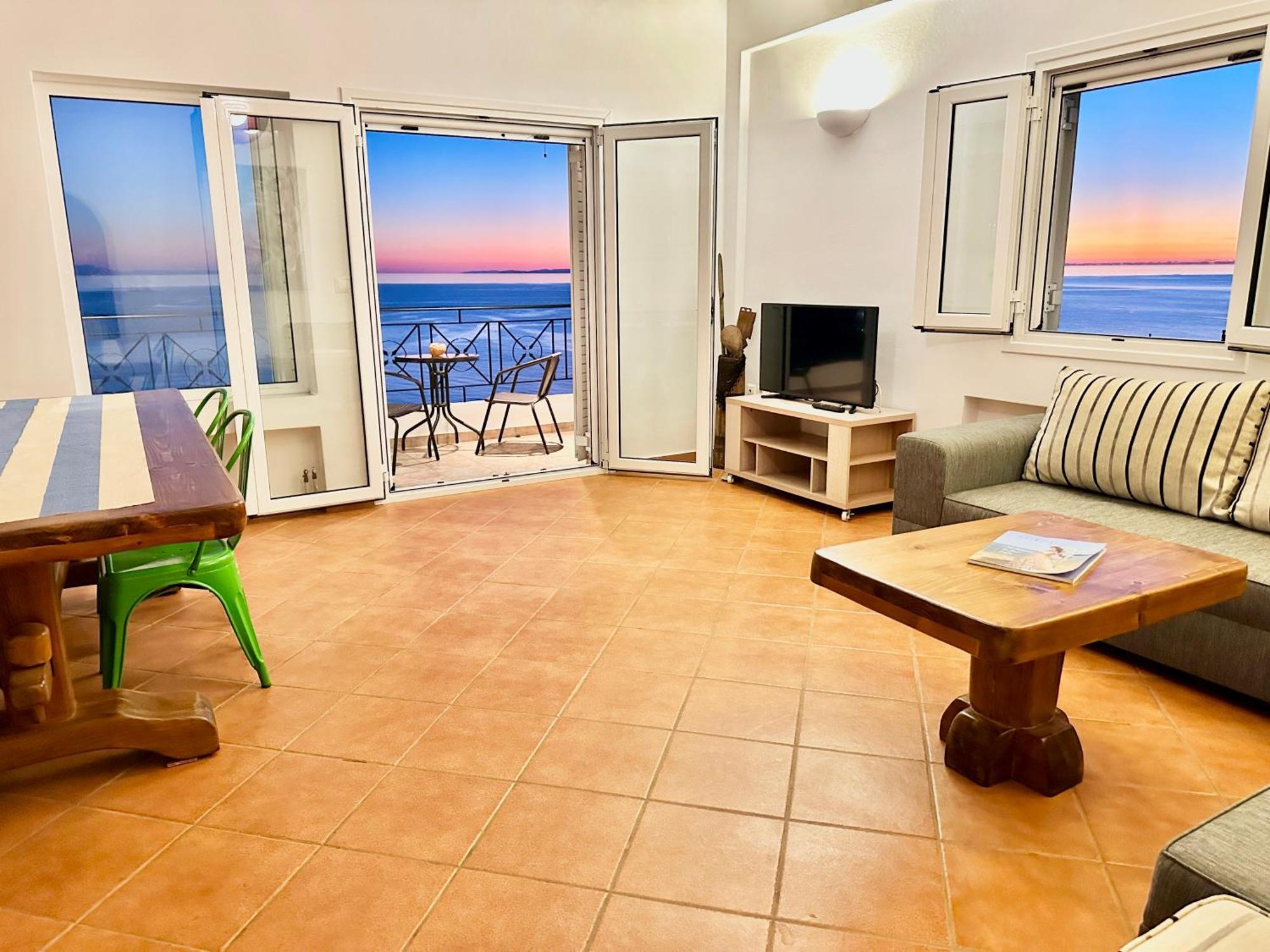 Roumers Himara Himare Exterior foto